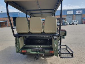 SafariQuip Mahindra Game Viewer